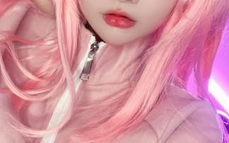 全新发布!Potato Godzilla修女最新写真分享,打破常规的视觉盛宴!
